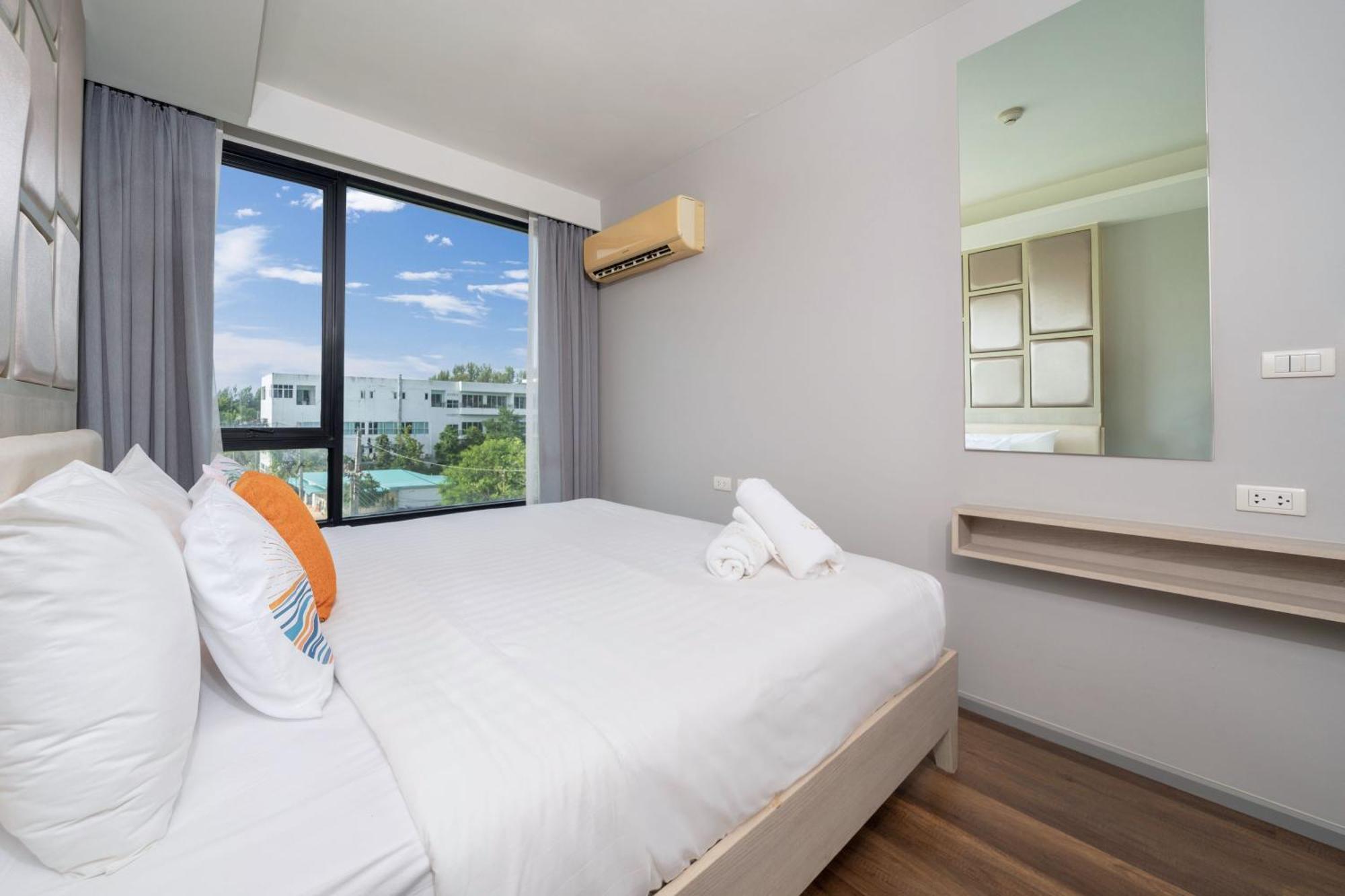 อพาร์ทเม้น View Chic At 6th Avenue C416 Surin With Scenic Rooftop Pool *